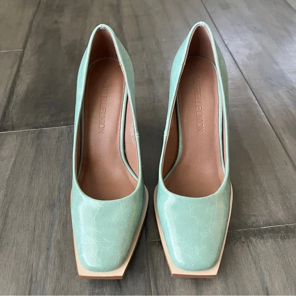 Gabrielle Union Niketa Vegan Leather Square Toe Pumps - Size 6 - Picture 3 of 14